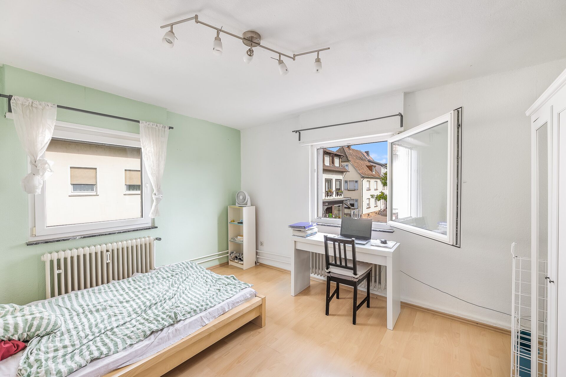 Objekt-ID 2112, Eckhaus Schlafzimmer OG